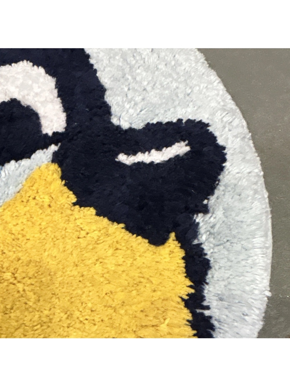 Bluey Round Bath Rug - Picture 5 of 10